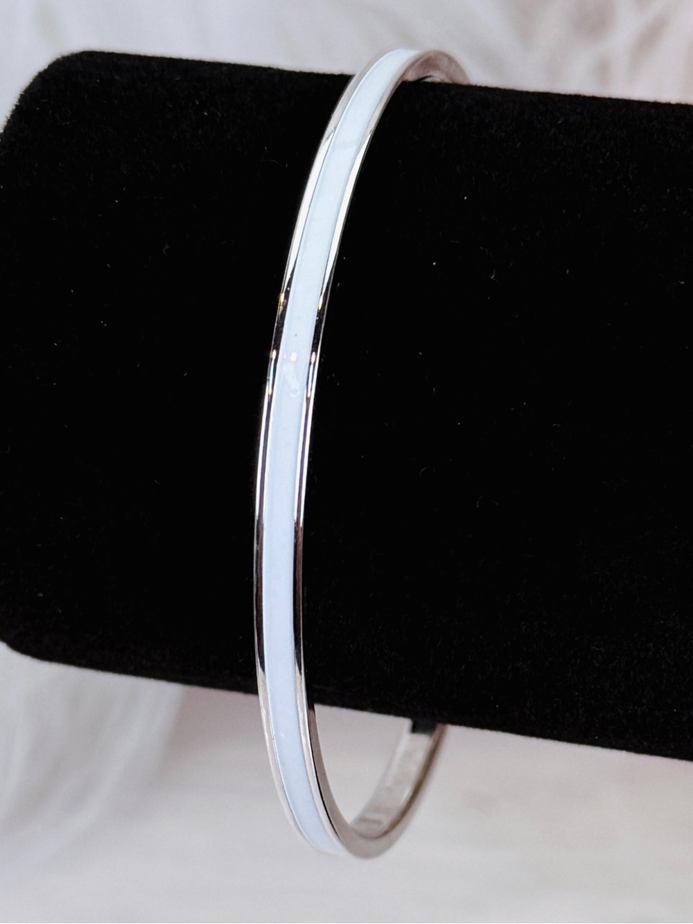 Elegant Silvertone White Thin Delicate Stacking Bangle Bracelet